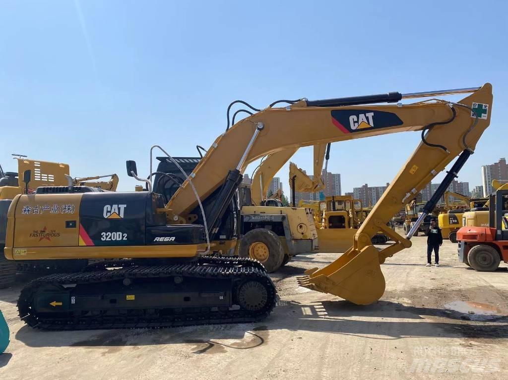 CAT 320 D 2 Midigraafmachines 7t - 12t