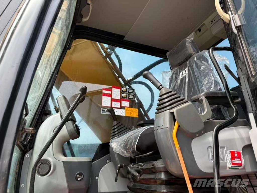 CAT 330 Rupsgraafmachines