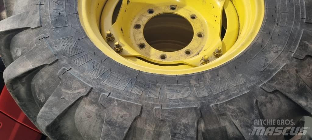 Michelin 14.9R24 Banden, wielen en velgen