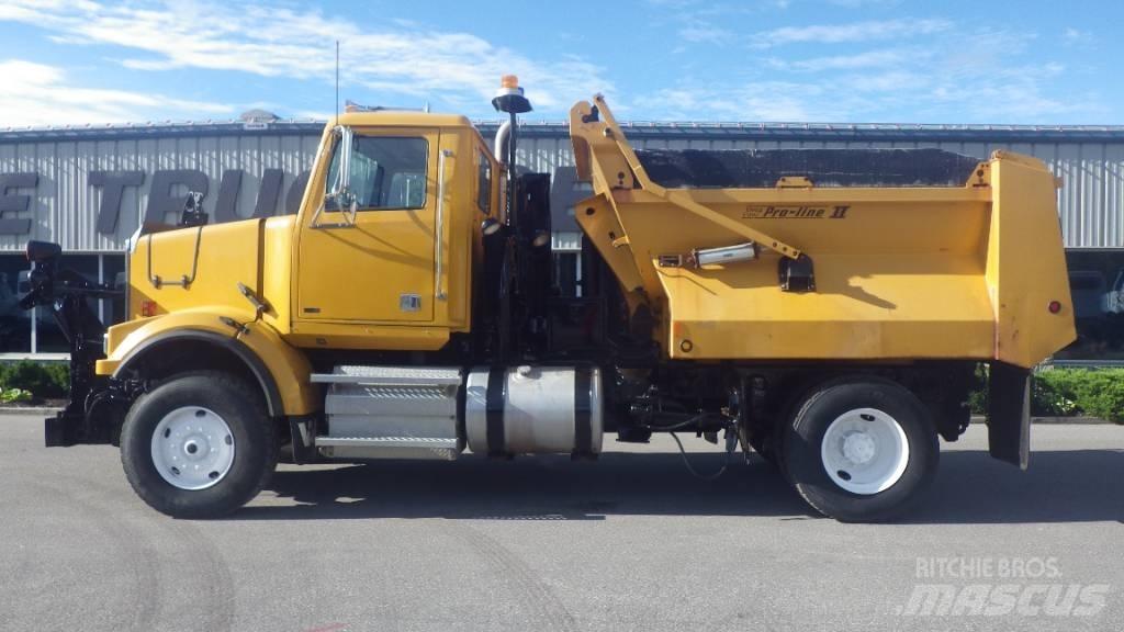 Western Star 4900 FA Sneeuwschuivers en -ploegen