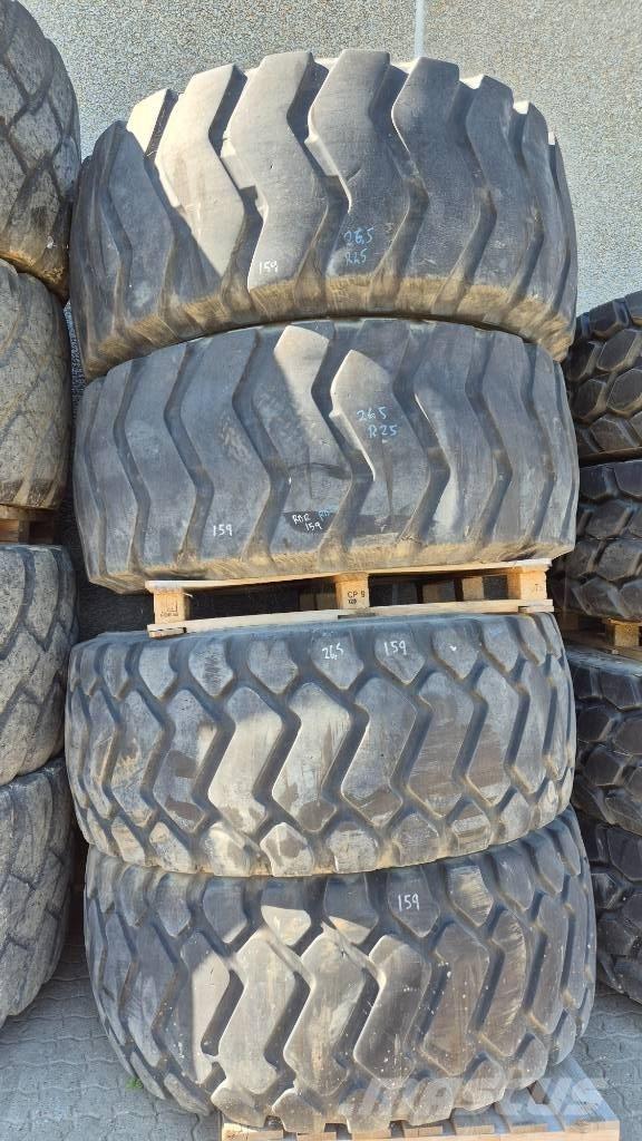  Dæk 26.5 R25 Banden, wielen en velgen