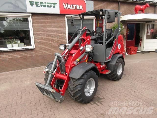 Weidemann 1390 Knik- en schrankladers