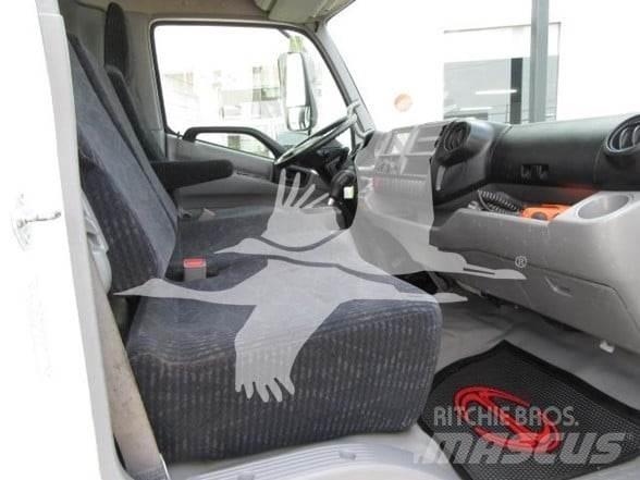 Hino 195 Platte bakwagens
