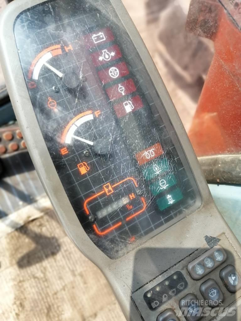 Hitachi EX 120 -3 Rupsgraafmachines
