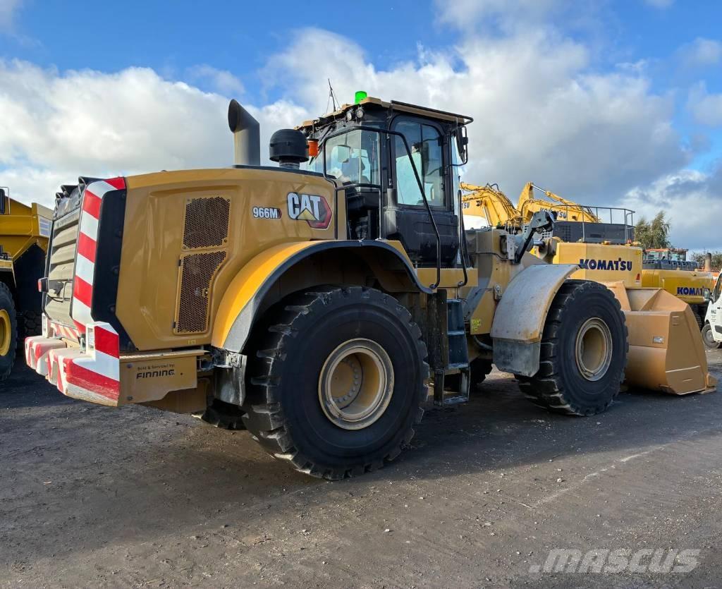 CAT 966 Wielladers