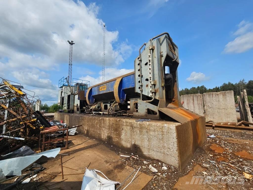 Lefort 850 Industriële balenpersen