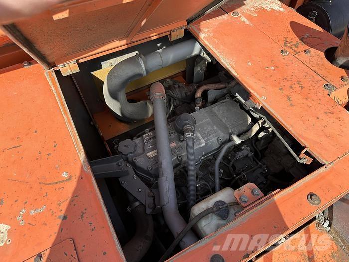 Hitachi EG70R Rupsdumpers