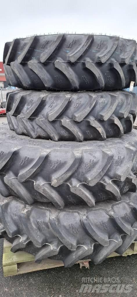 New Holland T5.110 Banden, wielen en velgen