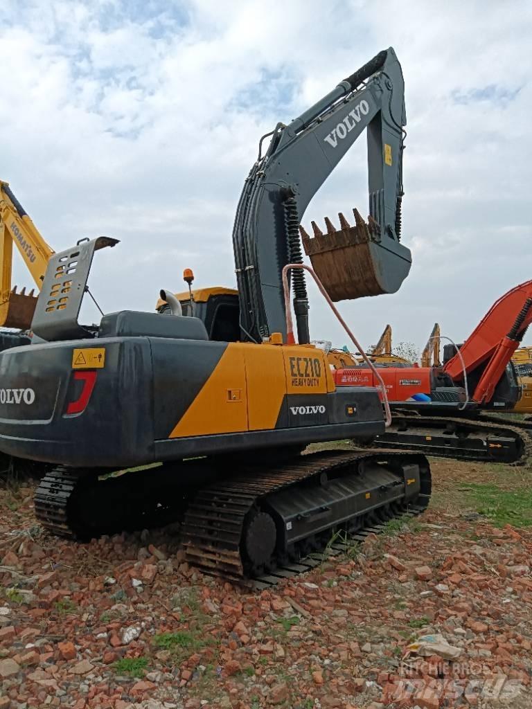 Volvo EC 240 Rupsgraafmachines