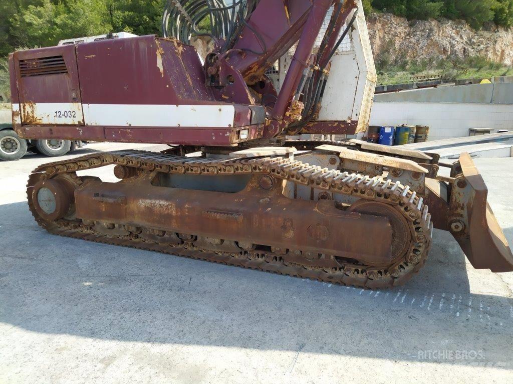 Liebherr 932T Rupsgraafmachines