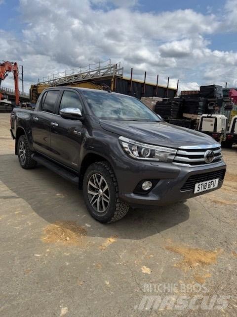 Toyota Hilux Bestelwagens met open laadbak