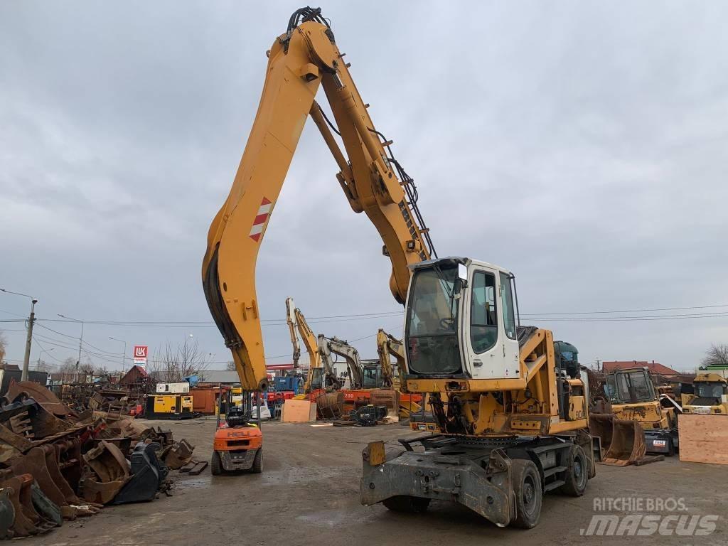 Liebherr A 904 C Wielgraafmachines
