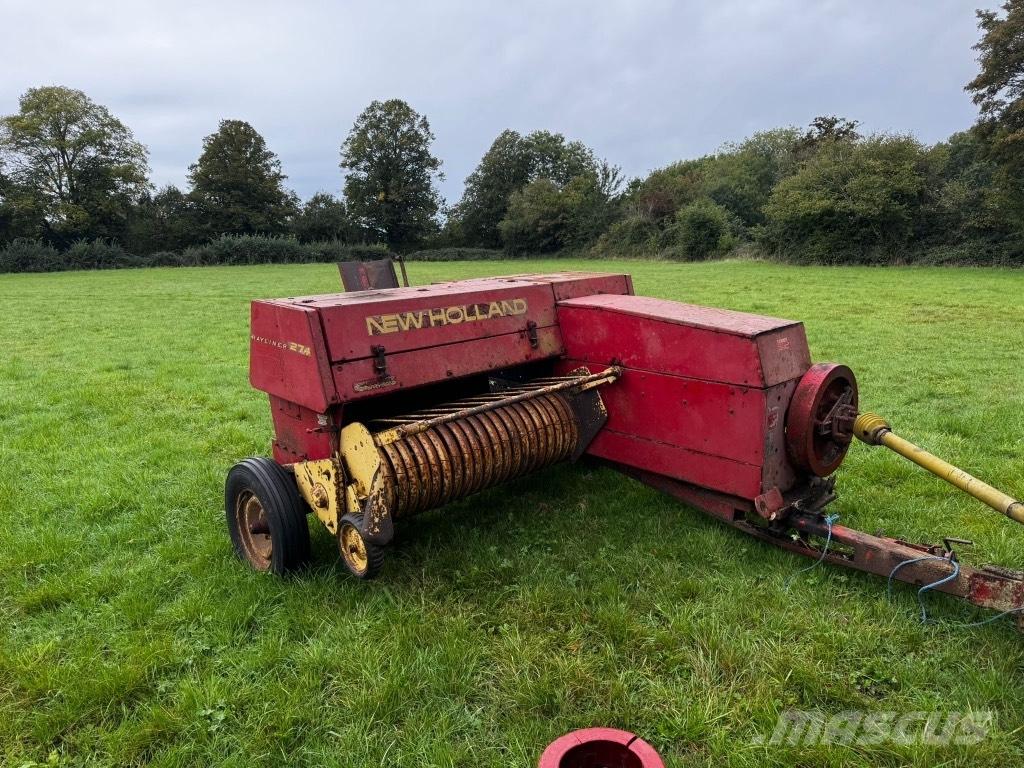New Holland 274 Vierkante balenpers