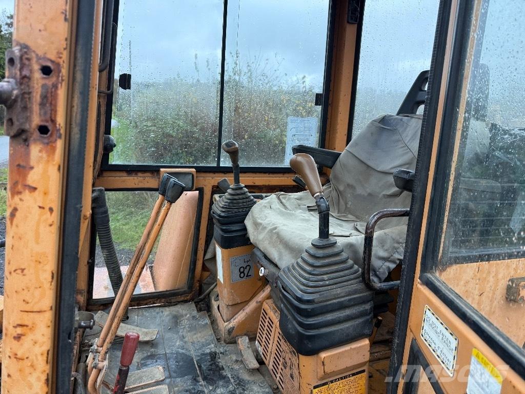 CASE Ck50 Rupsgraafmachines