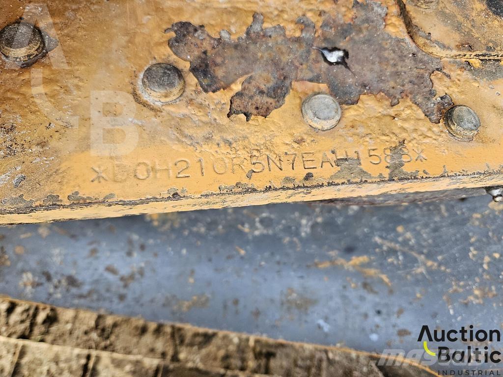 CASE CX 210 B Rupsgraafmachines