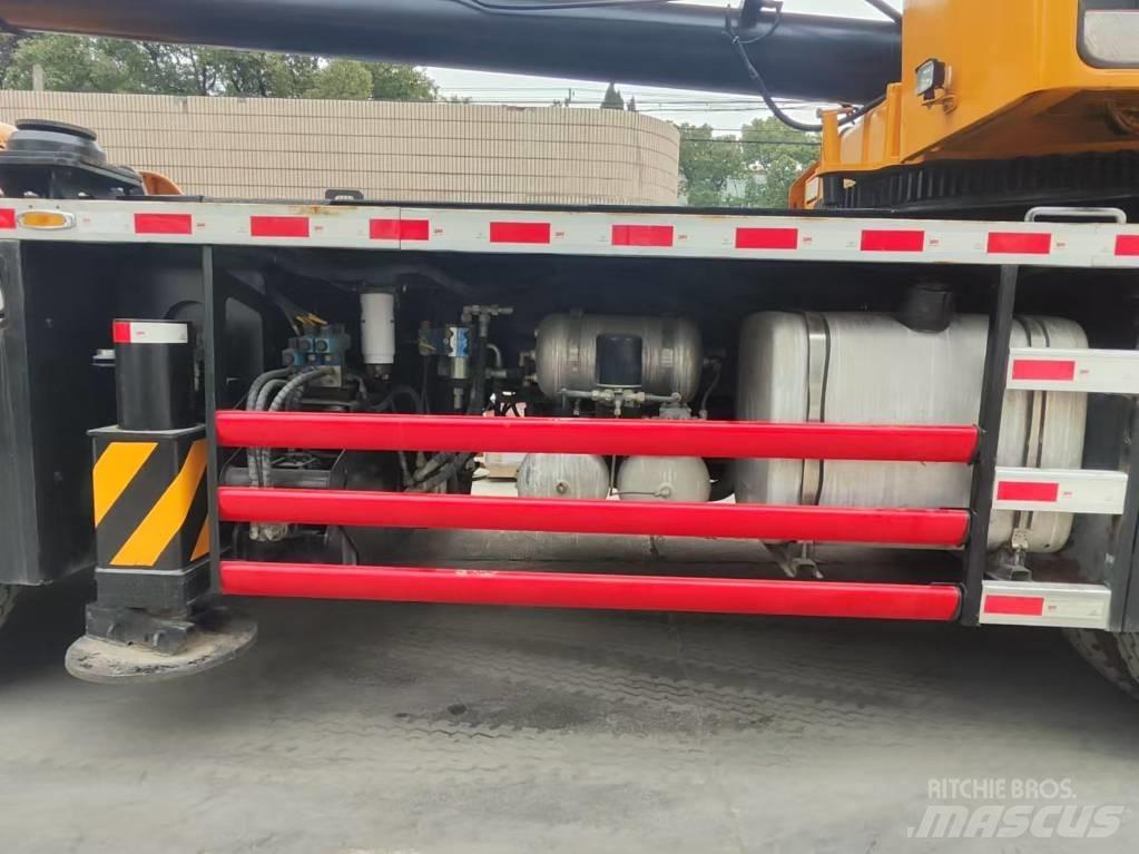 Sany STC 750 Takels, lieren en materiaalliften