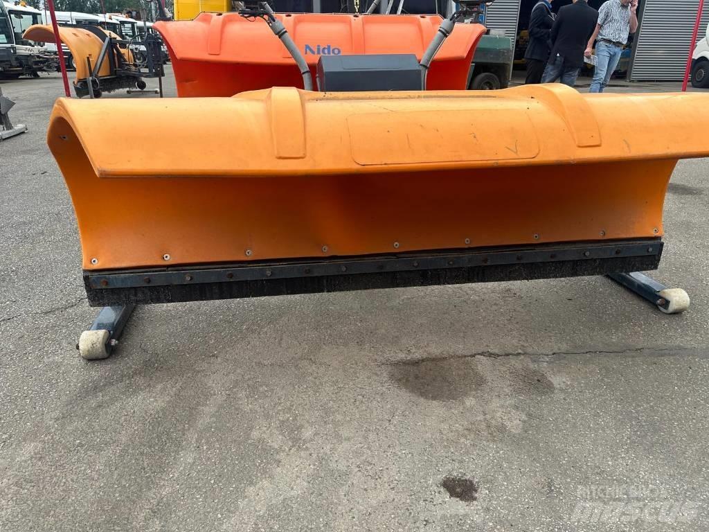 Nido SNK210EPZ Sneeuwschuivers en -ploegen