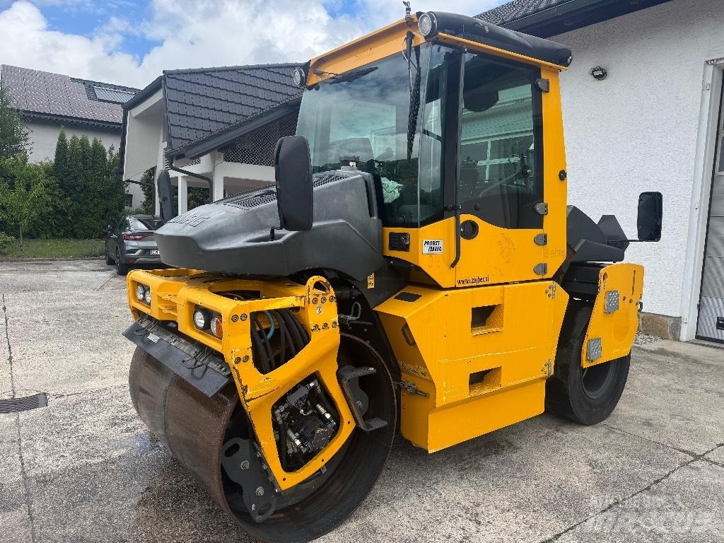 Bomag BW 154 ACP Bandenwalsen