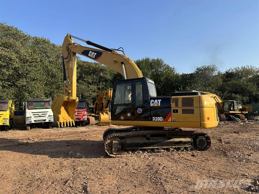 CAT 320 D Rupsgraafmachines