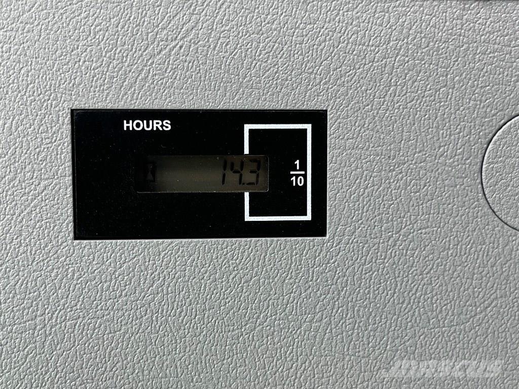 Hyundai HX 140 AL Rupsgraafmachines