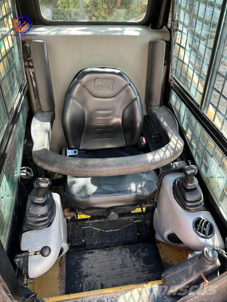 CAT 226 B Schrankladers