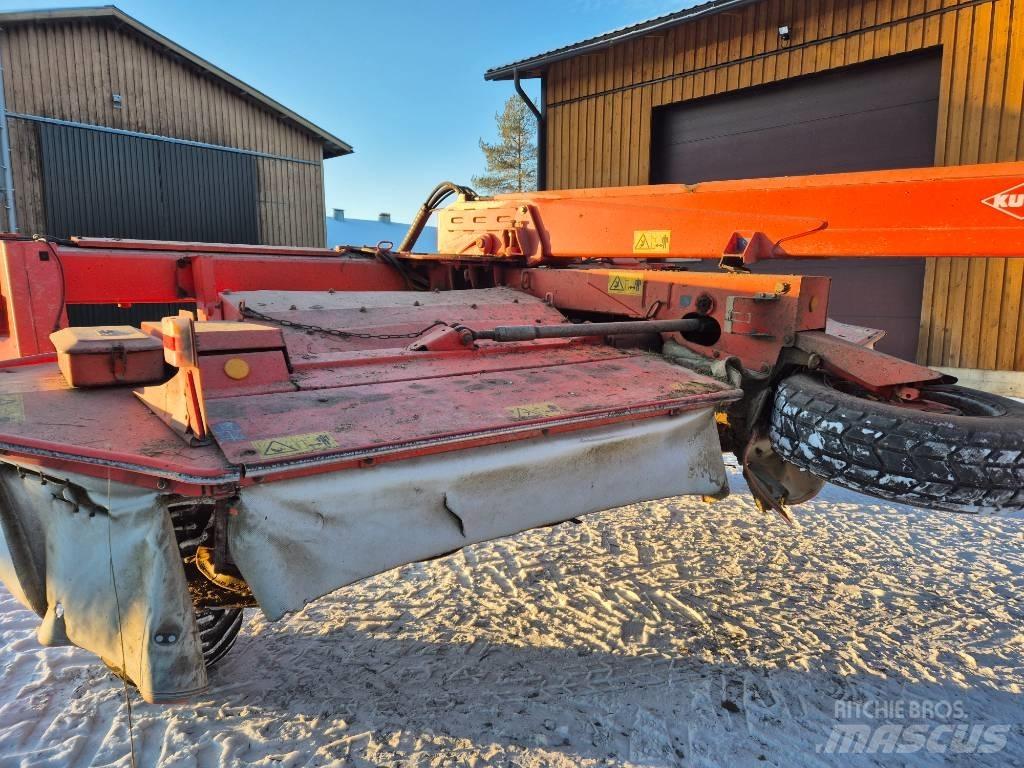 Kuhn Alterna 400 Maaikneuzers