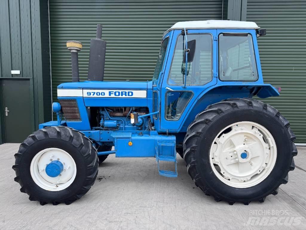 Ford 9700 Tractoren