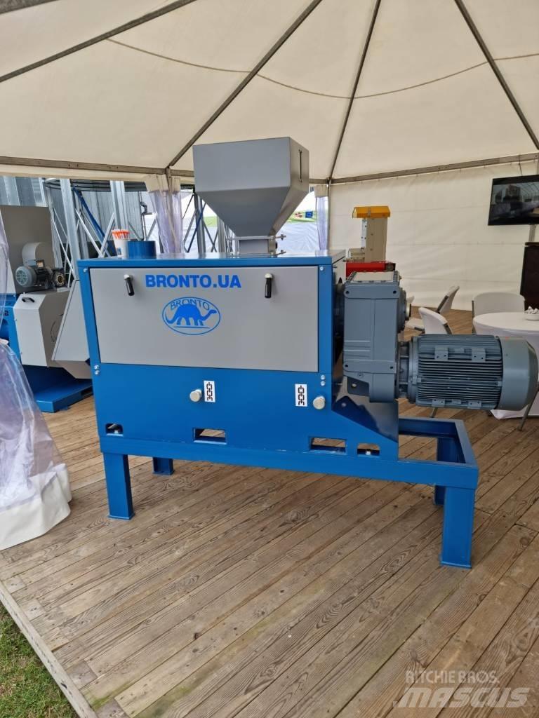Bronto RP-500 Gewasverwerking en opslagmachines - Overigen