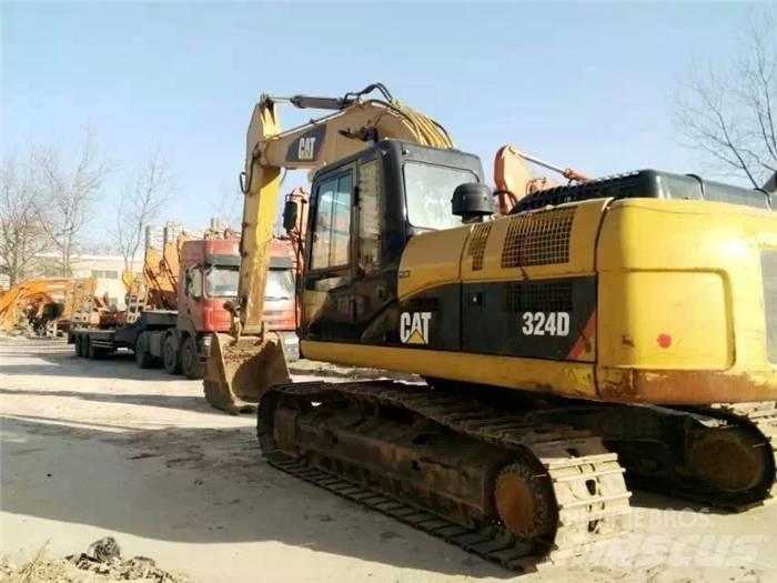 CAT 324 D2L Rupsgraafmachines