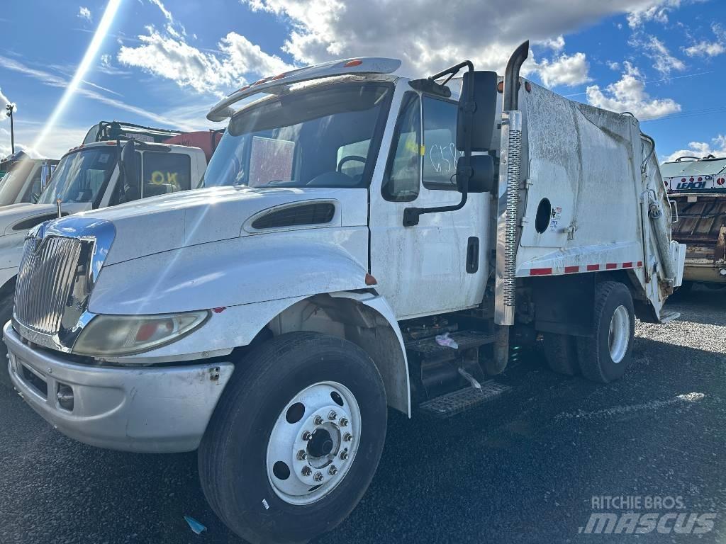 International 4300 Vuilniswagens