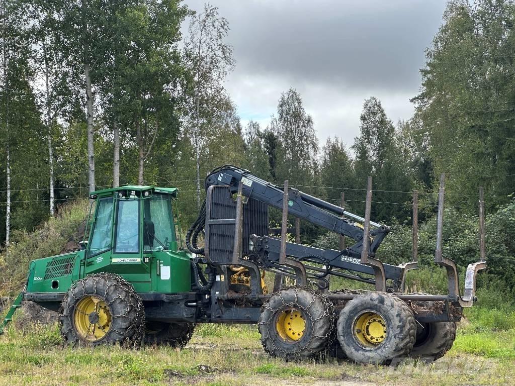 John Deere 1110 D Forwarders