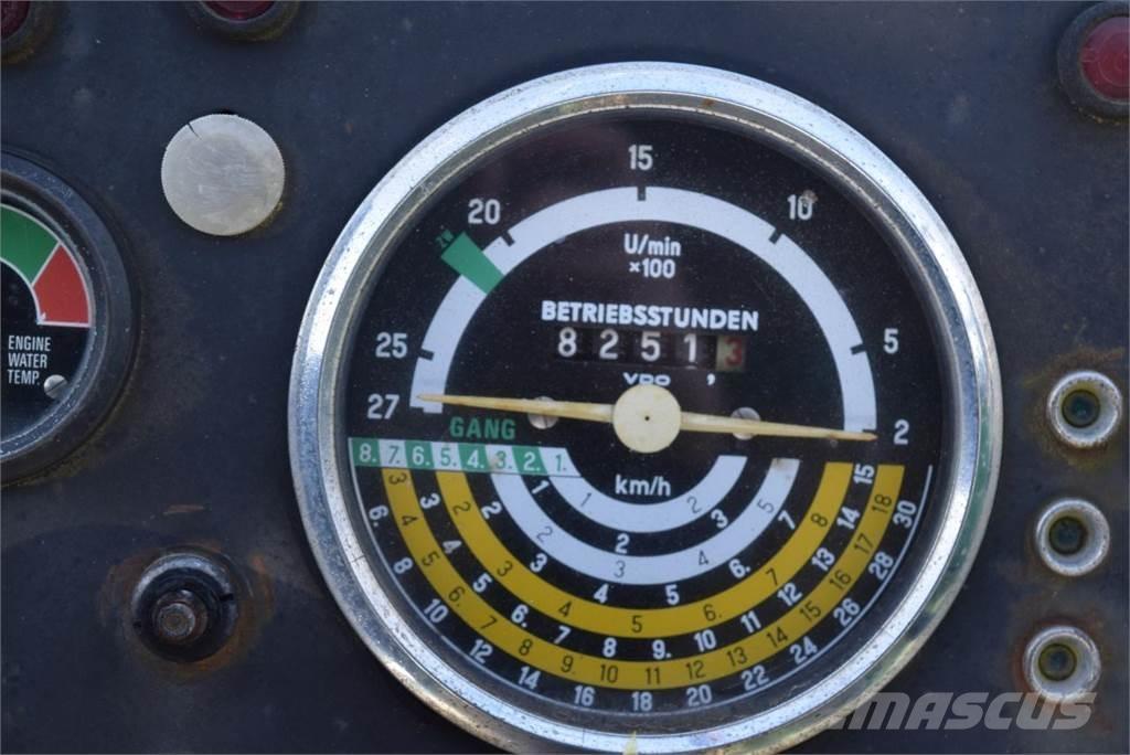 John Deere 2130 Tractoren