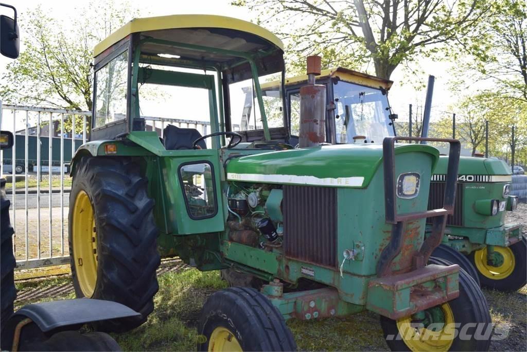 John Deere 2130 Tractoren