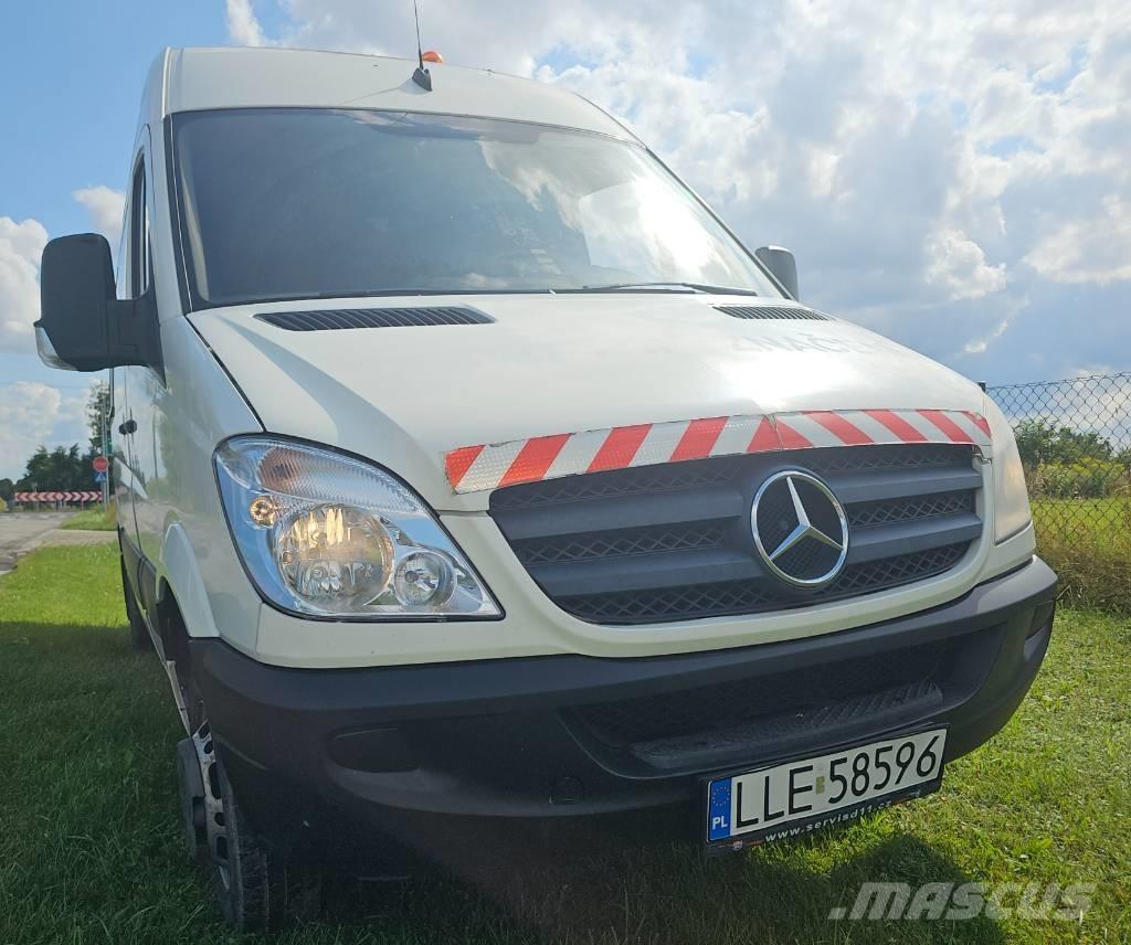 Mercedes-Benz 516 Gesloten bedrijfswagens