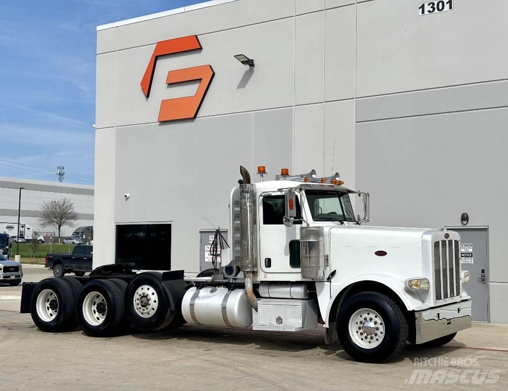 Peterbilt 388 Trekkers