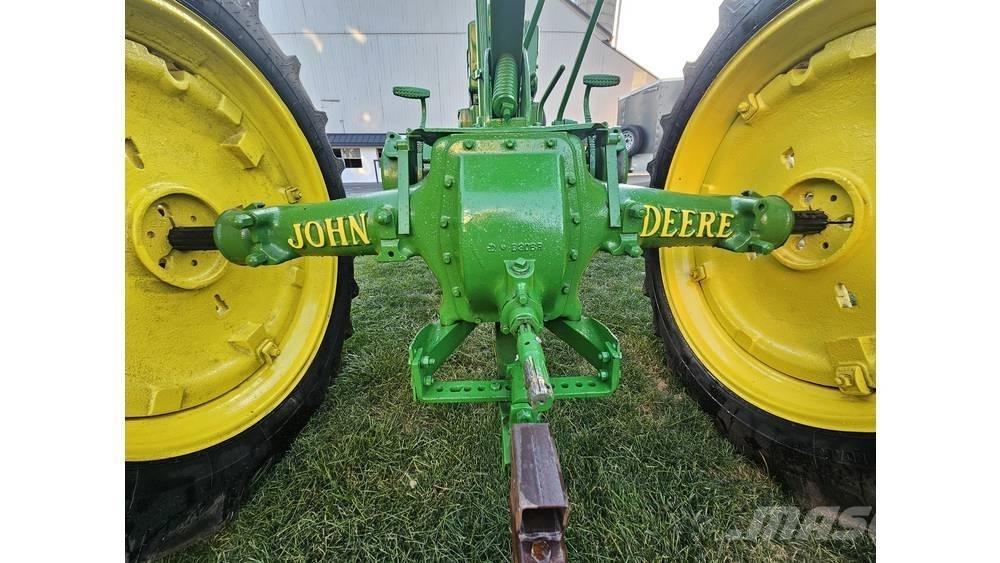 John Deere B Graafmachines voor de bosbouw