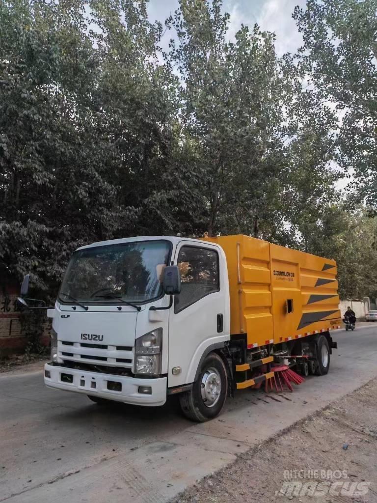 Isuzu ELF Veegwagens