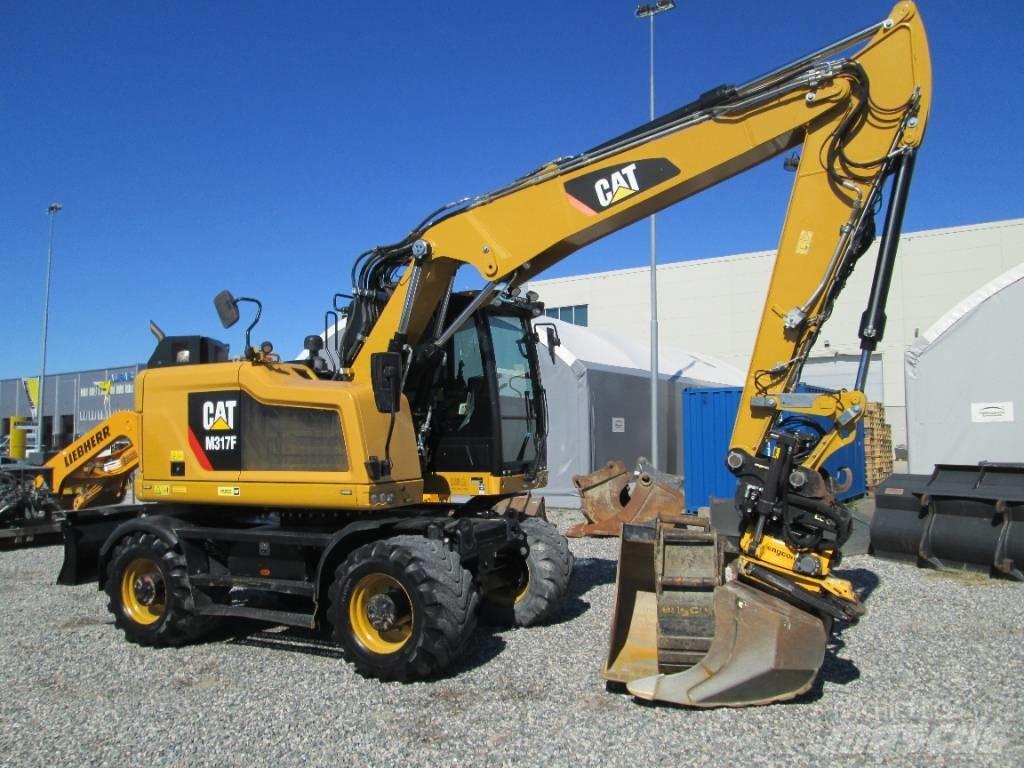 CAT M 317F Wielgraafmachines