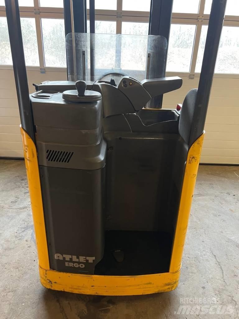 Atlet A/200STFVJN360 Zelfrijdende stapelaars