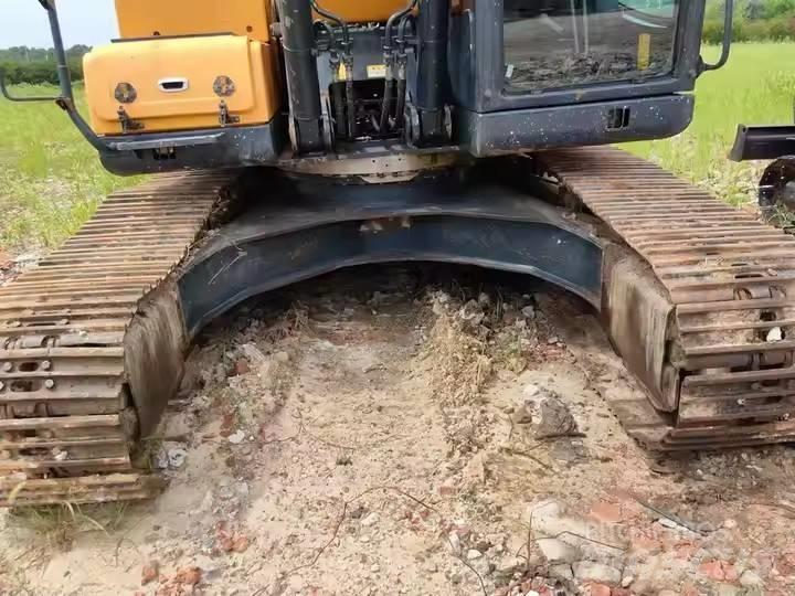 Hyundai 225LVS Rupsgraafmachines