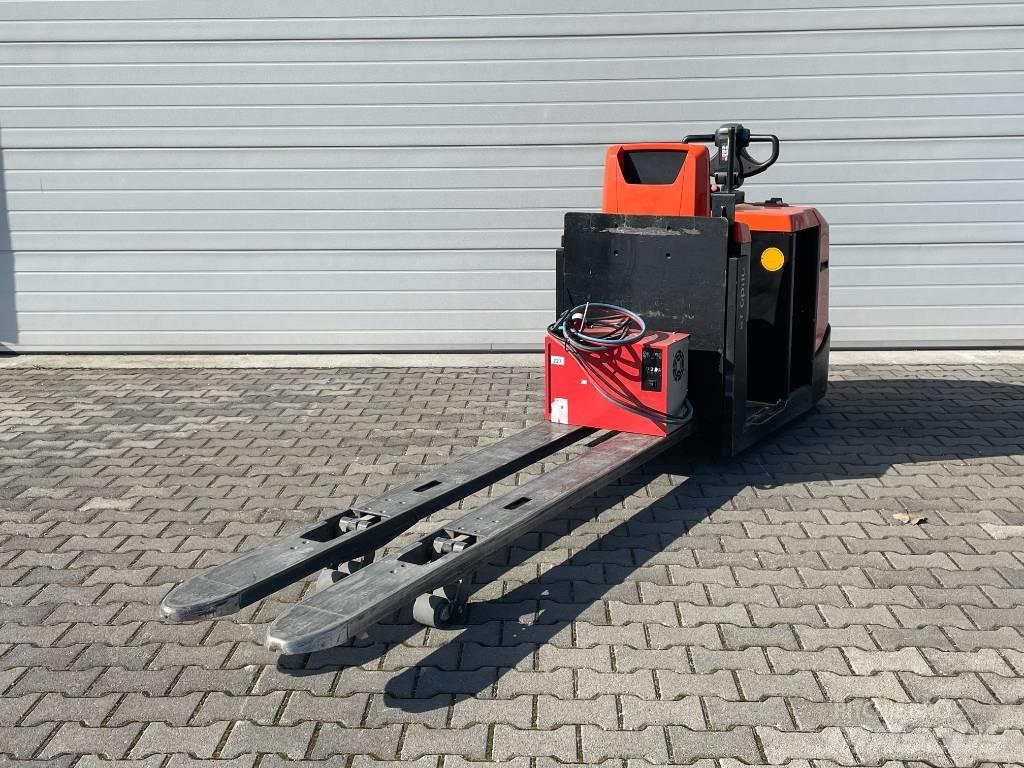 BT OSE 250 Orderpicker voor laag niveau