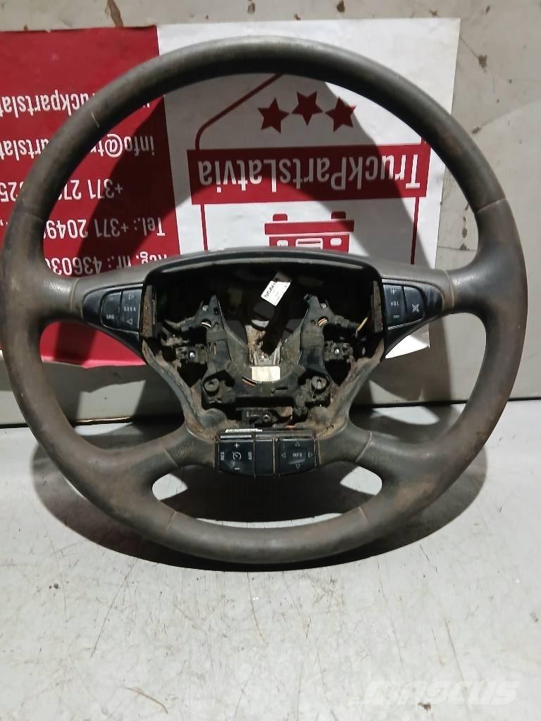 Scania P 420    1495393 Cabine en interieur