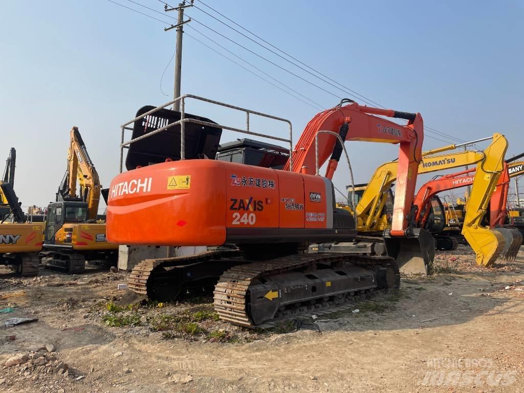 Hitachi ZX 240 Rupsgraafmachines