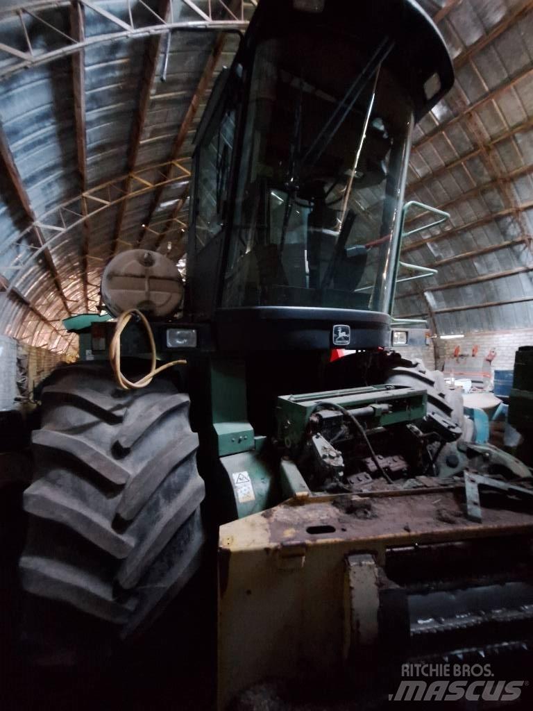 John Deere 6850 Zelfrijdende veldhakselaars