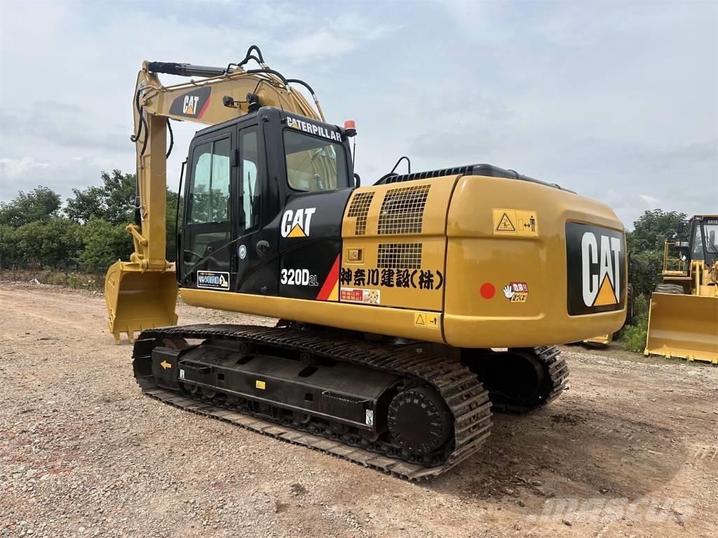 CAT 320 D2L Rupsgraafmachines