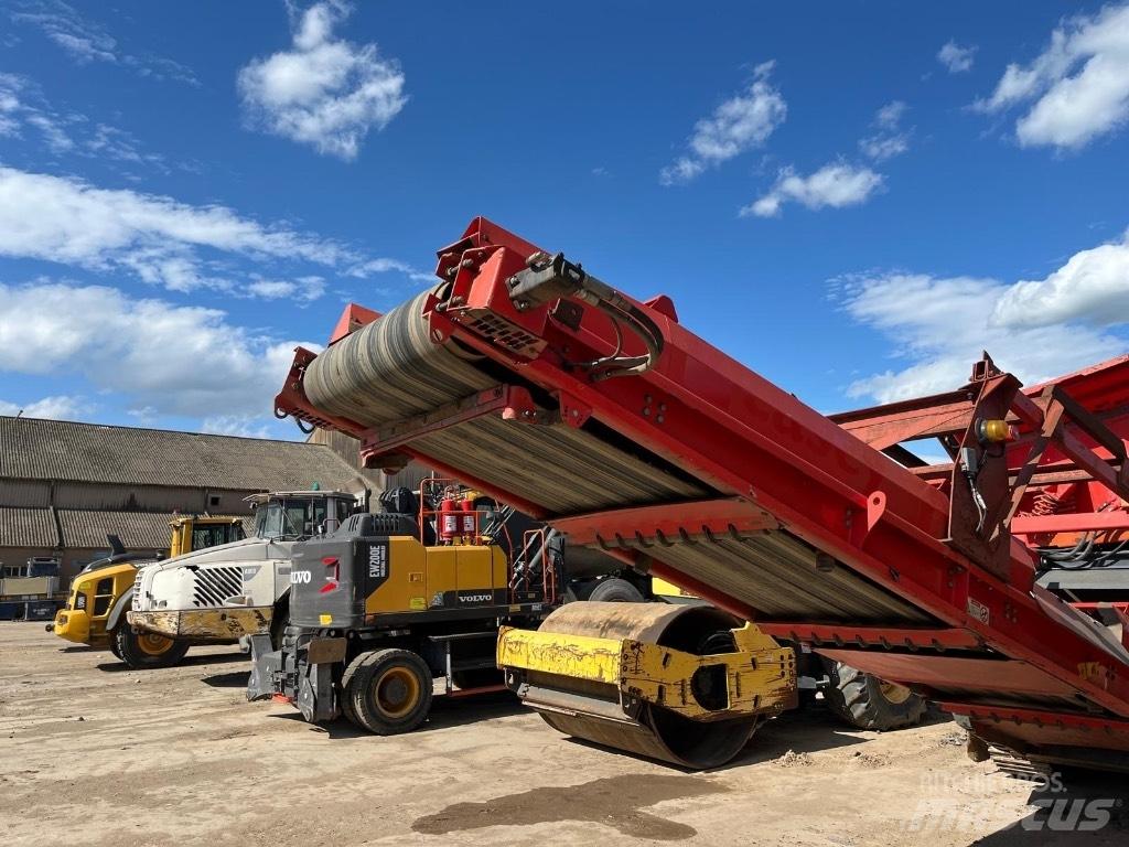 Sandvik QE 141 Mobiele zeefinstallaties