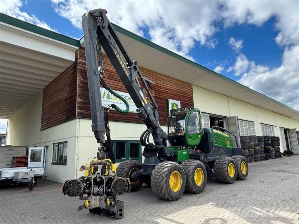 John Deere 1270 G Harvesters