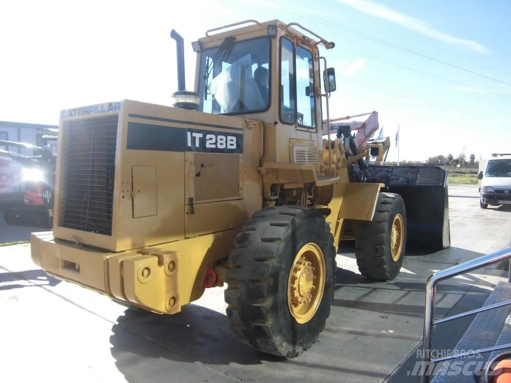 CAT IT 28 Wielladers