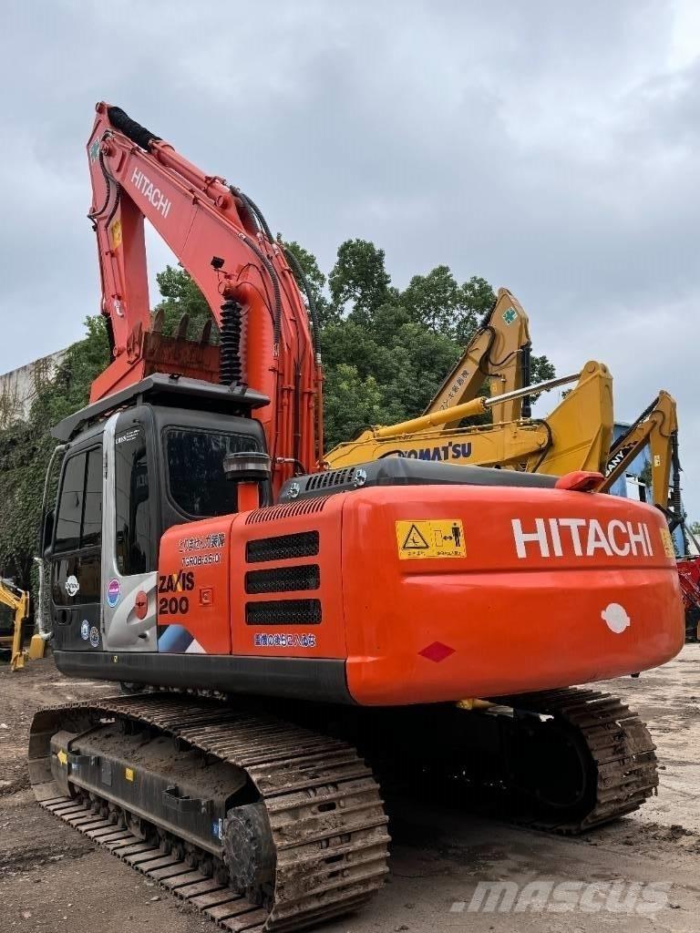 Hitachi ZX 200 Rupsgraafmachines