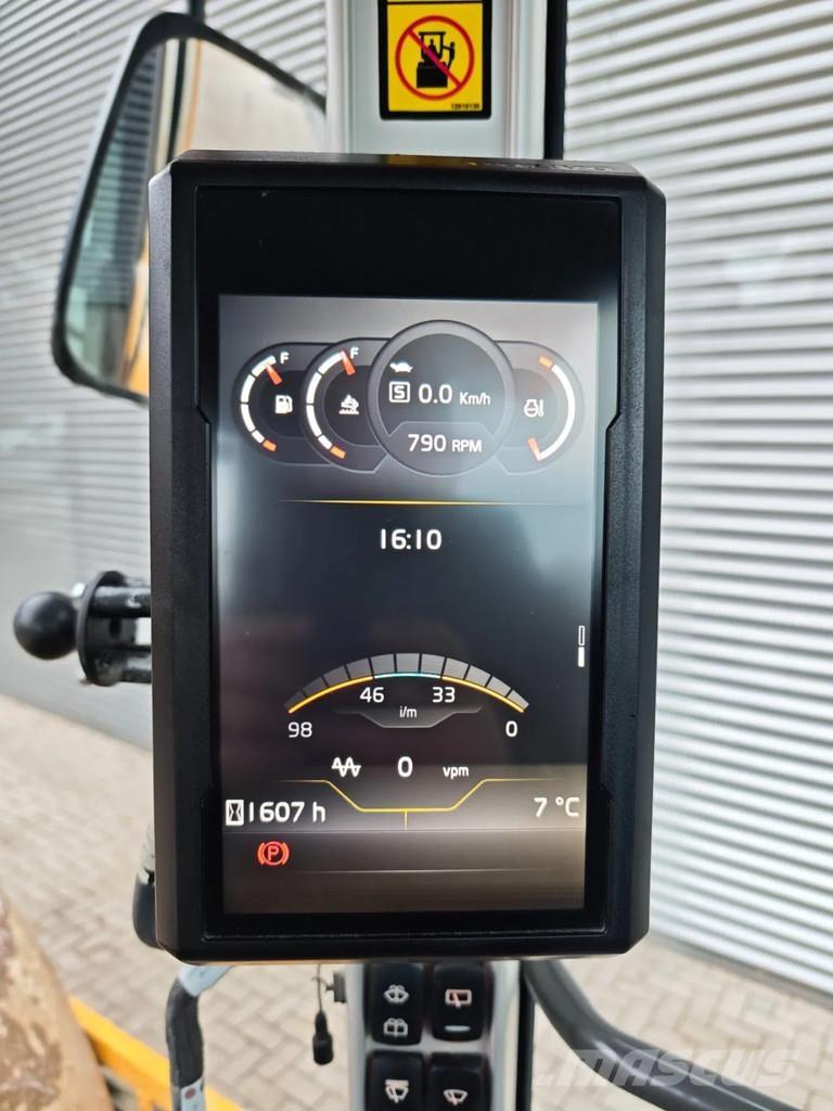 Volvo SD135B Bandenwalsen